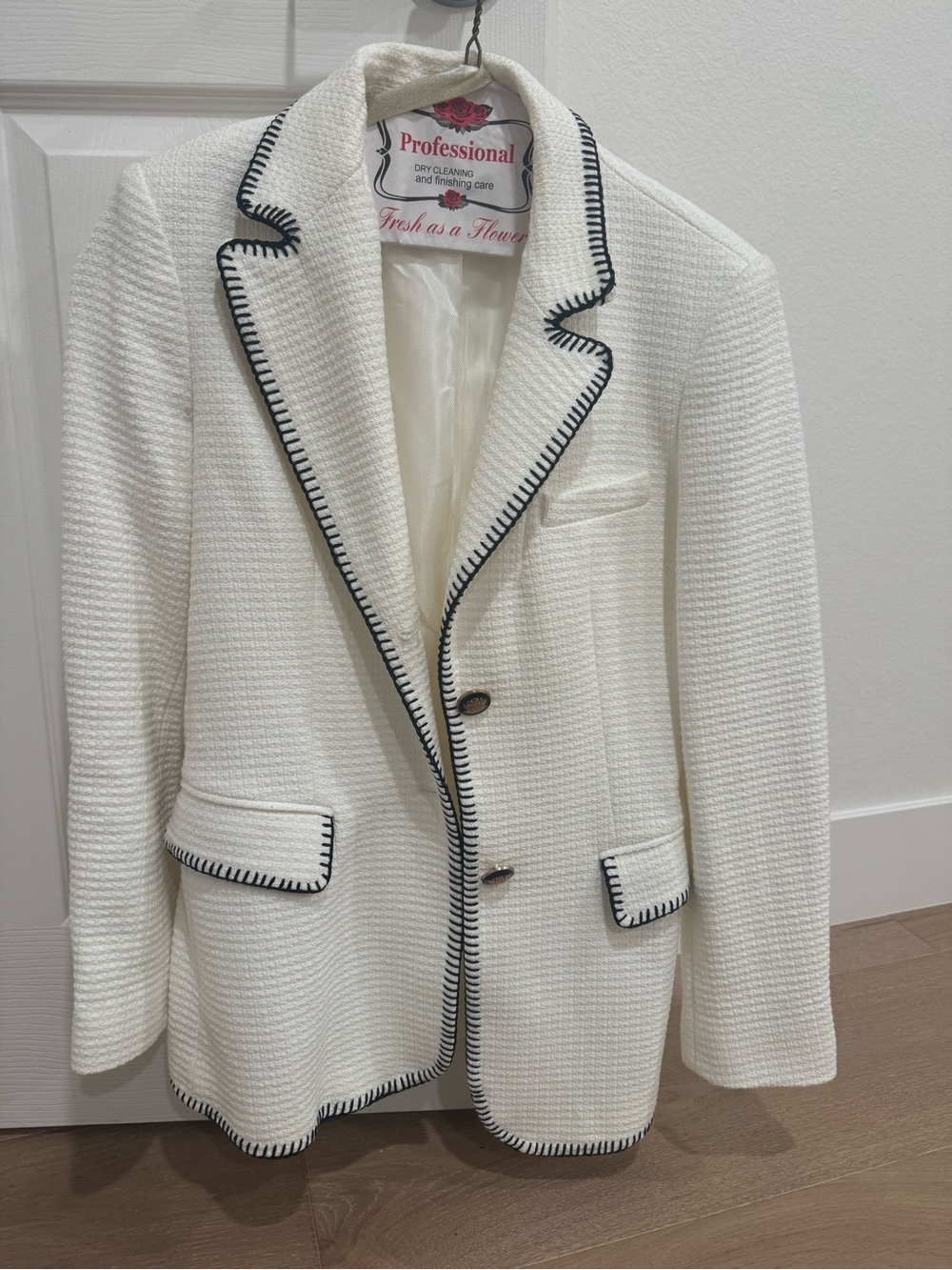 Zara White Textured Blazer with Black Contrast Trim